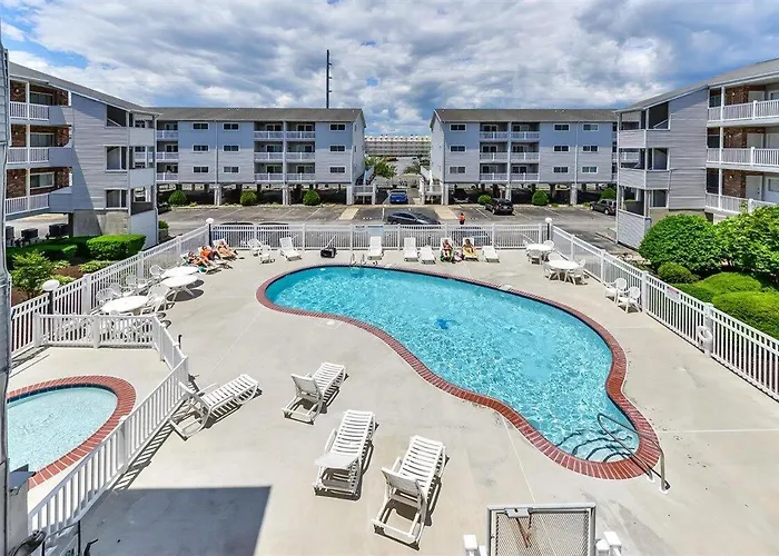 Holiday home Updated 2 Bedroom In Tiffanie By The Sea With Outdoor Pool, Steps To The Beach! Ocean City